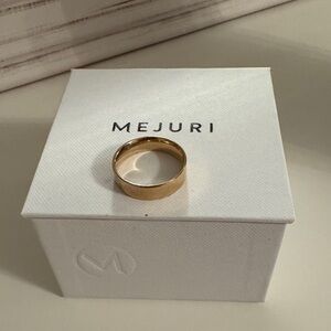 Mejuri Classic Gold Band